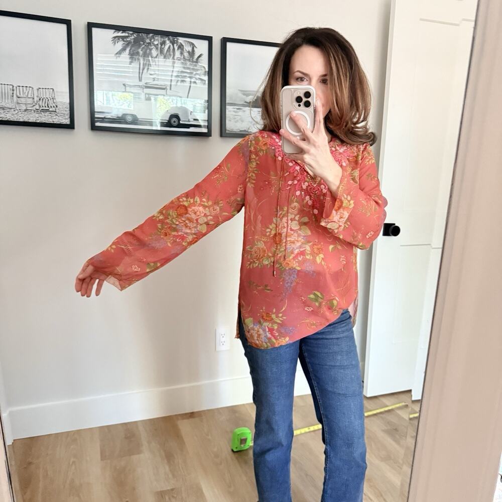 Cabi Coral Floral Lightweight Silk Sequin Embellished Embroidered Blouse Size S - Picture 3 of 15